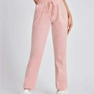 4 Pair of Women's Sweatpants NWT